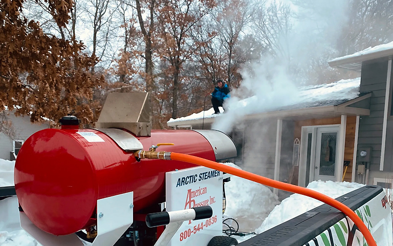 Arctic Steamer